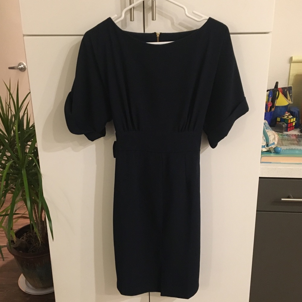 Professional & Sexy 💃🏼 Navy Dress